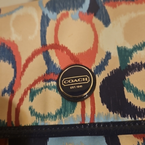 Coach Ikat Scribble Multicolor Signatur Backpack W/Matching Scarf Rare Navy Trim - Picture 10 of 16